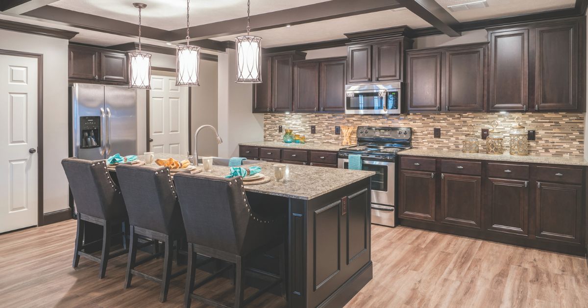 The Differences Between Bathroom and Kitchen Cabinetry