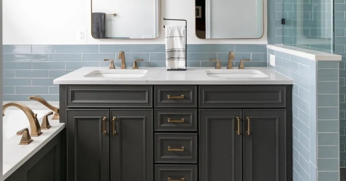 12 Tips for Choosing the Right Bathroom Vanity