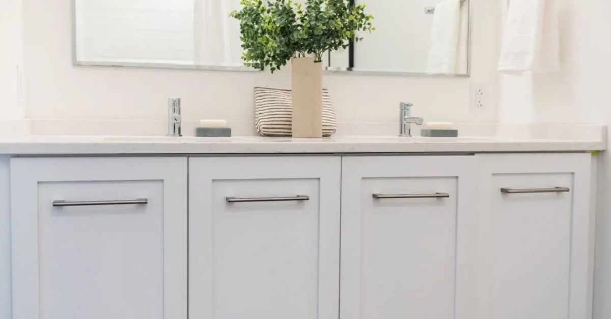 12 Tips for Choosing the Right Bathroom Vanity