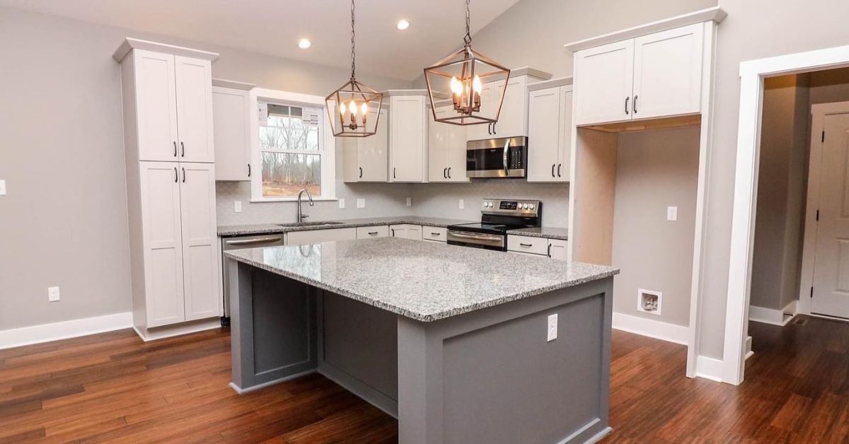 Particle Board vs. Plywood: Pros and Cons for Cabinets